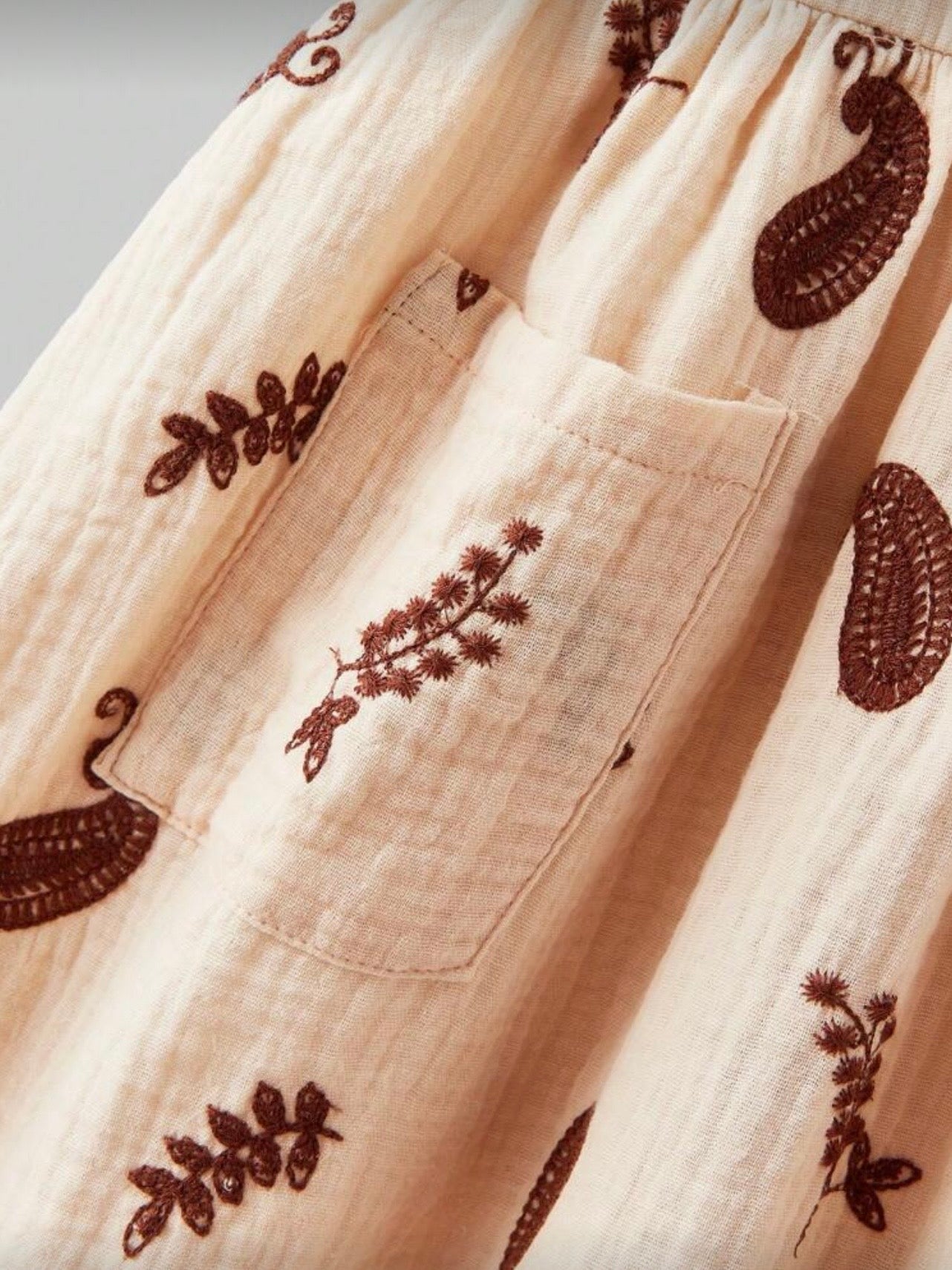 Vestido Caqui Bordado