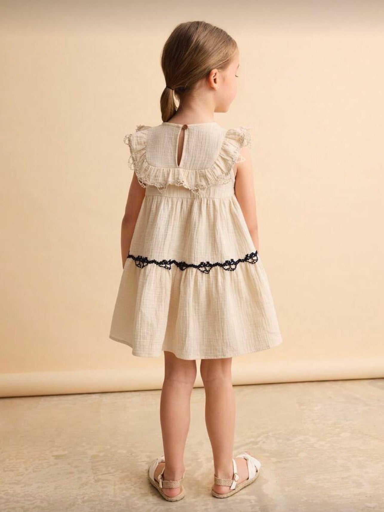 Vestido Caqui con Encaje en Cintura