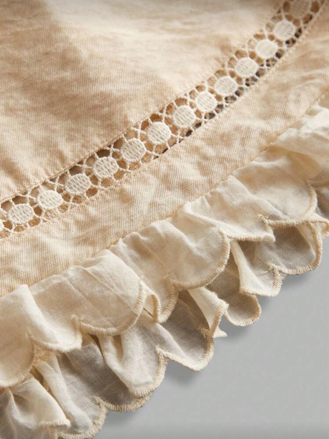 Vestido Albaricoque con Encaje