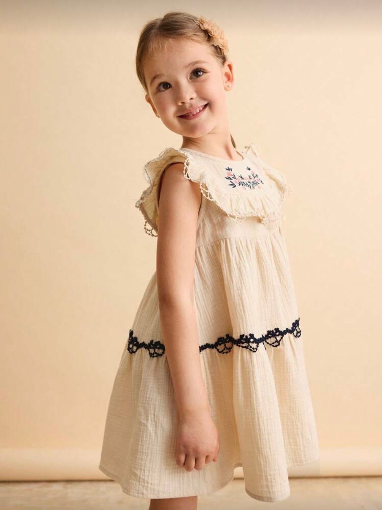 Vestido Caqui con Encaje en Cintura