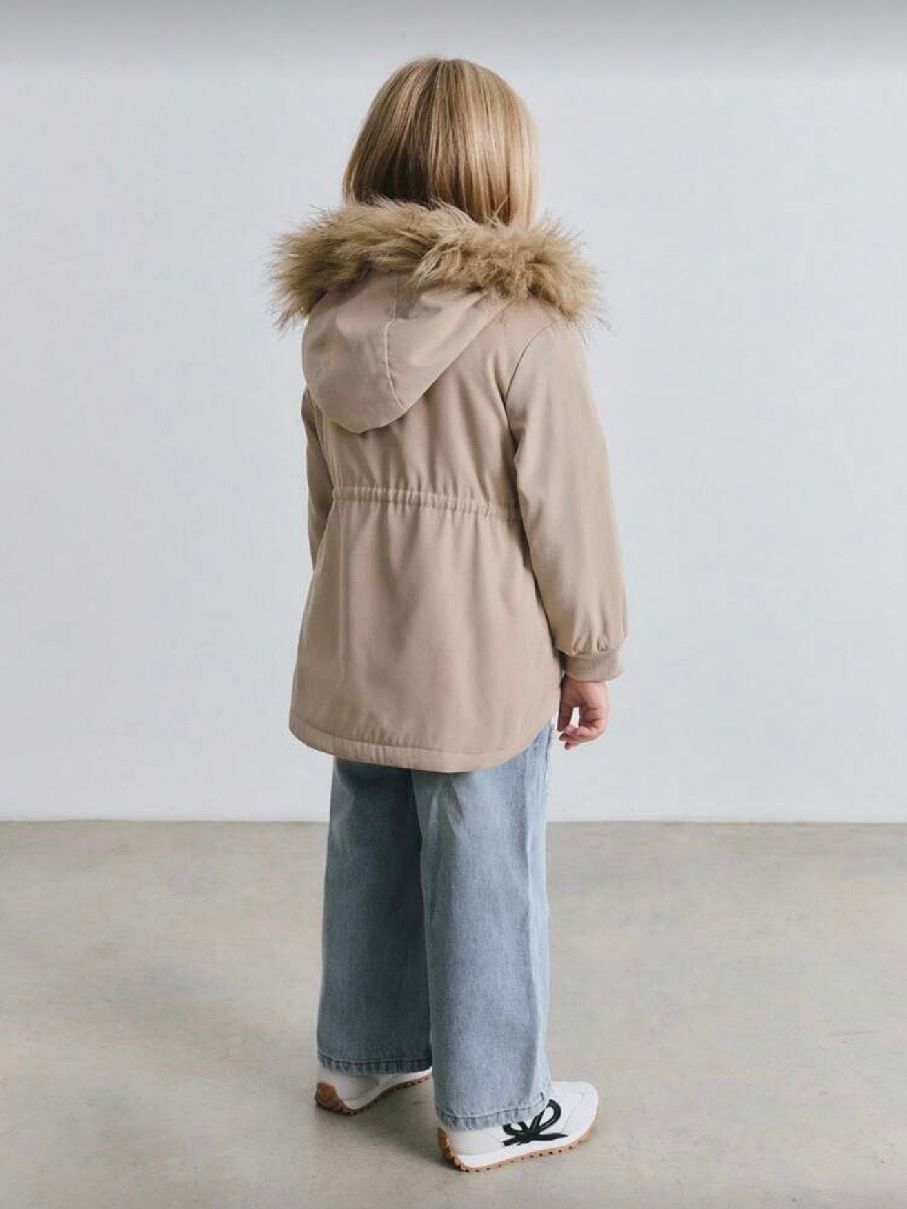 Chaqueta de Forro Polar con Capucha