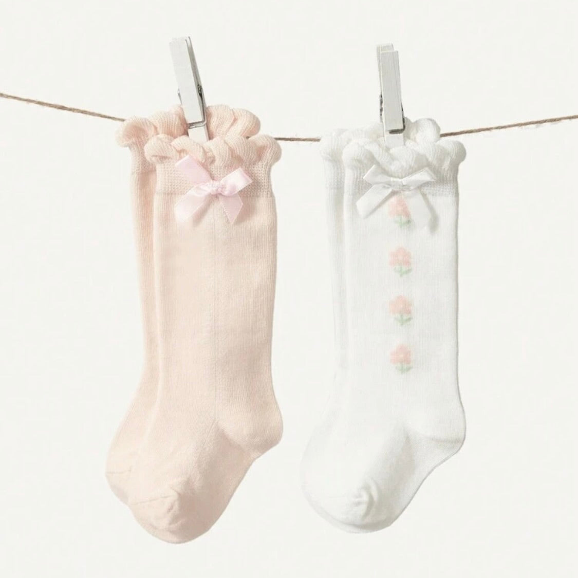 Medias Florales con Lazo